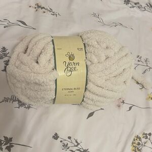 Plush Chenille Yarn Skein in Ivory